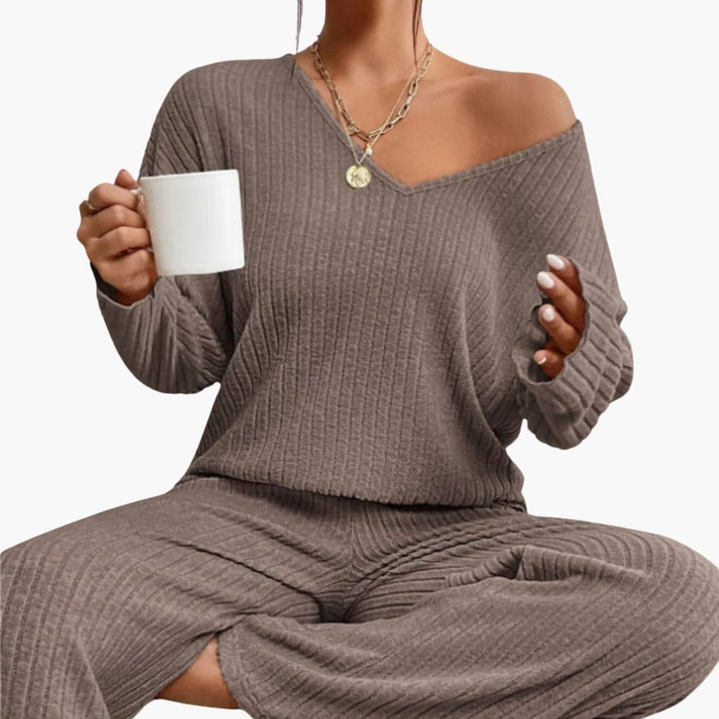 Eleonora | Women's Ribbed Knit V-Neck Sweater and Wide Leg Pants Set