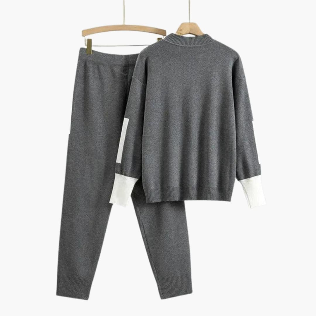 Cecilia | Women's Colorblock Crew Neck Sweater and Jogger Pants Set