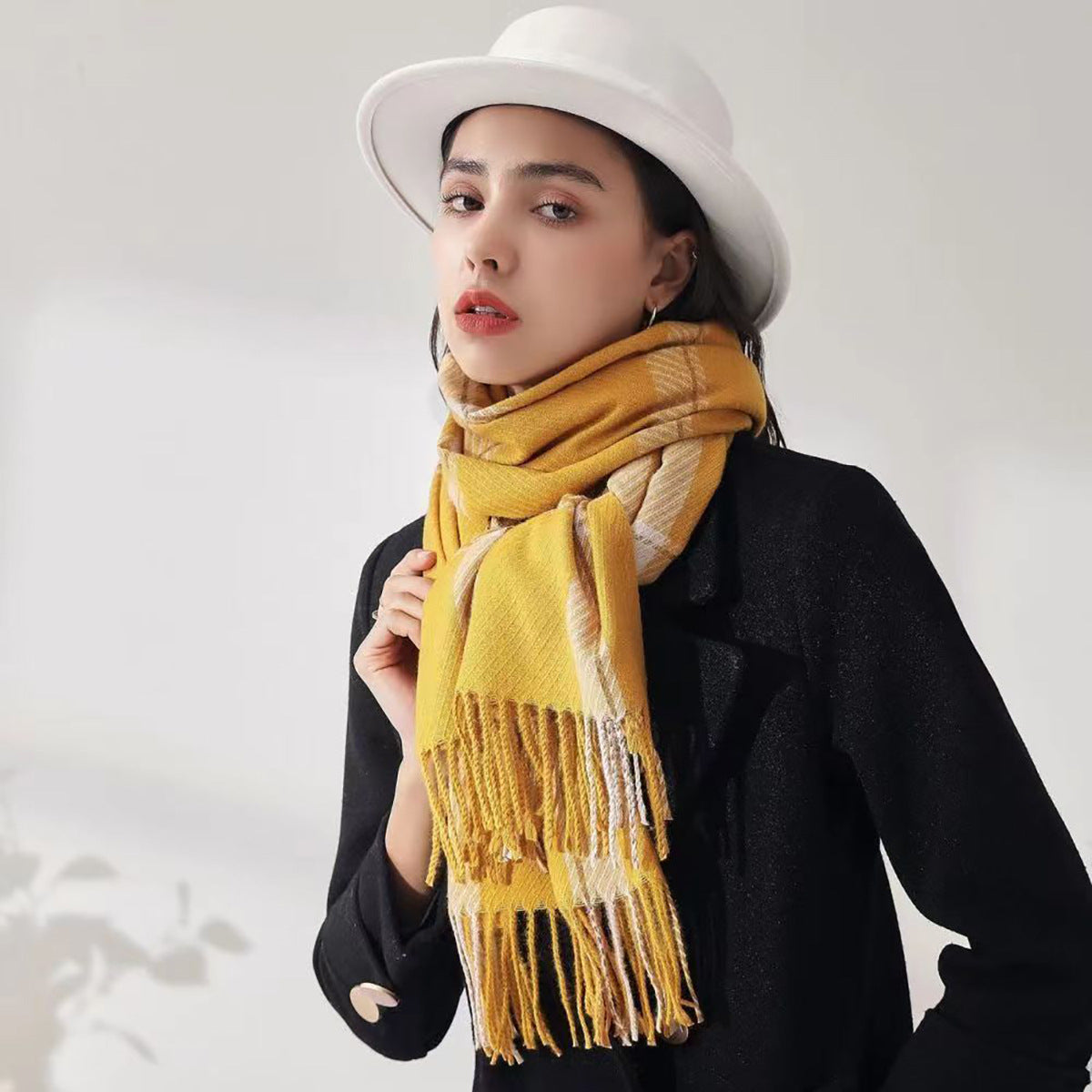 Bianca | Women’s Checked Scarf with Fringe Ends
