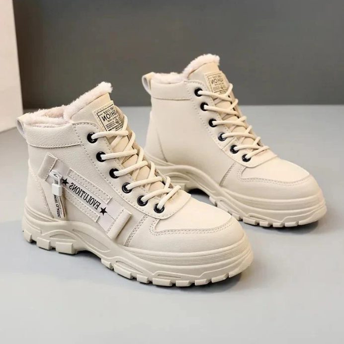 Olwen | Women's Sherpa Lined Lace Up Winter Ankle Boots with Platform Sole