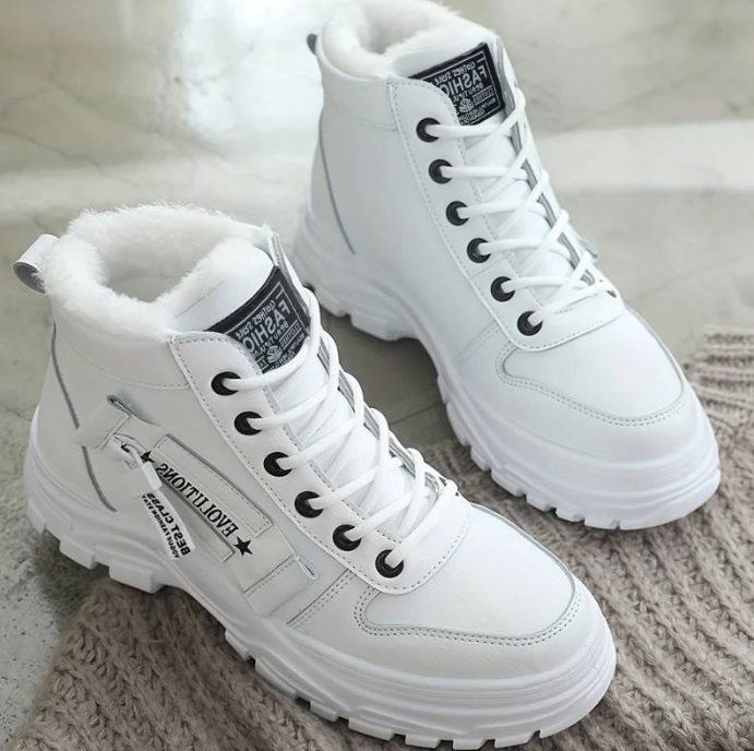 Olwen | Women's Sherpa Lined Lace Up Winter Ankle Boots with Platform Sole
